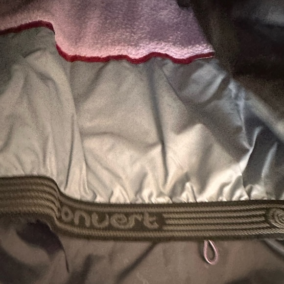 Like new Columbia Convert snowboard jacket - Picture 4 of 11